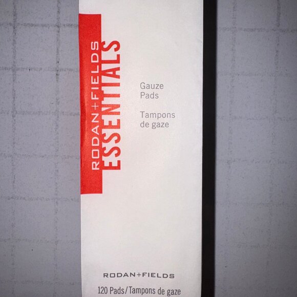 Rodan + Fields Essentials Gauze Pads 120 Pads - Picture 1 of 3
